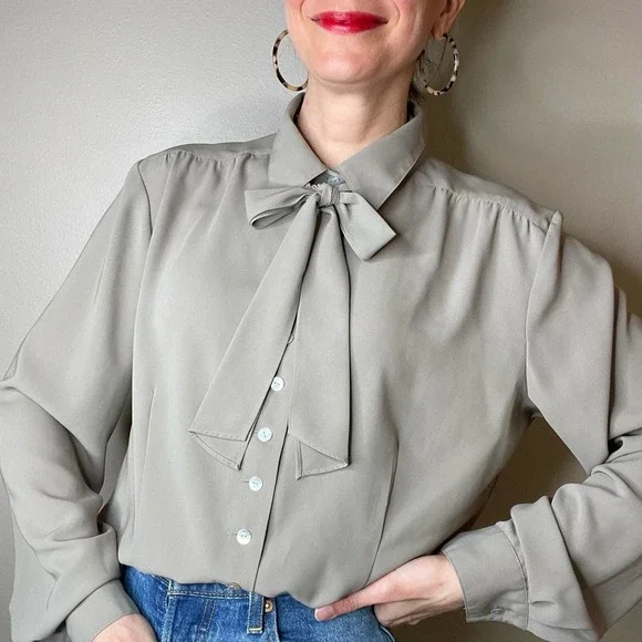 Vintage dove grey pussy bow tie neck blouse secretary 90s taupe long sleeve L - Picture 12 of 17